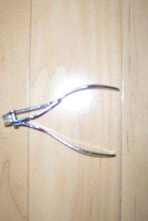 Nail/Cuticle Cutter By Revlon  BNK1186