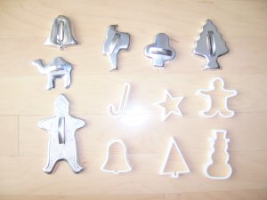 Set Of Twelve Cookie Cutters  BNK1350