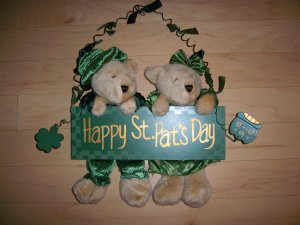 Door Hang Welcome Happy St Pat's Day   BNK1358