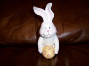 White Easter Bunny Rolling Egg BNK1377