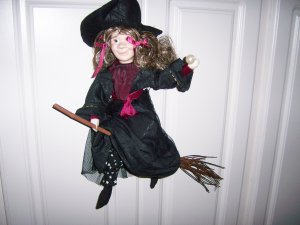 Friendly Good Luck Witch  BNK1544