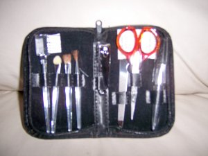 Grooming 8 Piece Kit In Black Zippered Case BNK1957