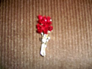 Red Rose And Gold Stem & Leaves Pin  BNK1978