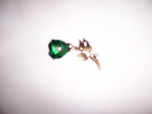 Green Rose W Pearl Middle And old Back And Stem,LeavesBNK1983