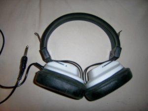 Cariole Ear Listening Devise Fits All  BNK2144