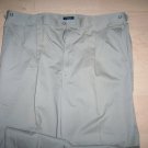 Men's Pants Tan  By Dokers Size 42-31 BNK2244