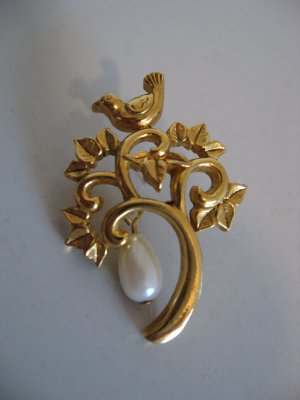 Gold Tree & Bird Pin