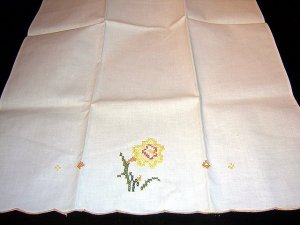 Cotton guest towel cross-stitch embroidery unused vintage linens hc1120
