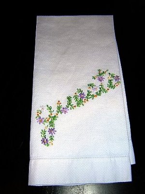 Huck towel hand embroidered Guests threadwork hem vintage linens hc1318