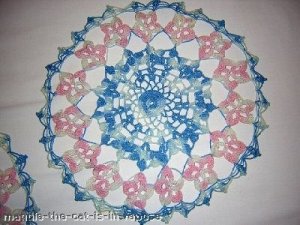 Pair varigated pink and blue floral doilies antique lacy hc1430