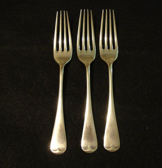3 Antique luncheon forks silver plate A P Co 19th century antique silver hc2106