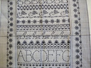 Sampler printed cotton tea towel Sanderson Kemp unused vintage linens hc2114
