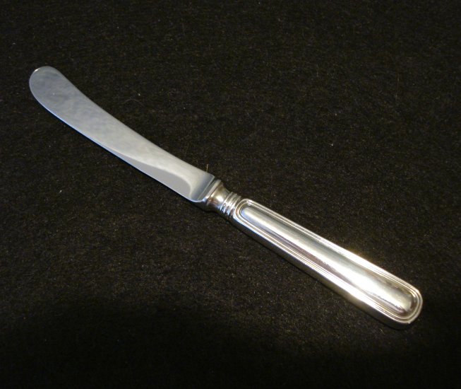 Birks Regency Plate paddle blade butter knife Tudor pattern excellent silverplate hc2149