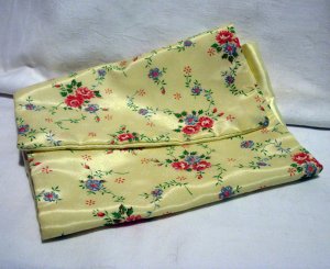 1950s Nylon satin hosiery case floral on yellow vintage unused hc2304