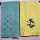 Pair vintage linen guest towels lemon mint hand embroidery piped hem  hc2326