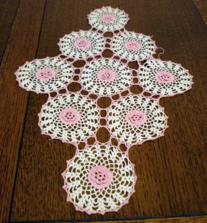 Antique hand crochet doily small flower centered circles oblong  hc2355