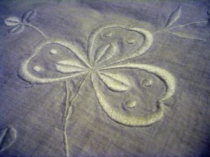 Ayrshire whitework embroidered pillow cover or tablecloth shamrocks antique hc2394