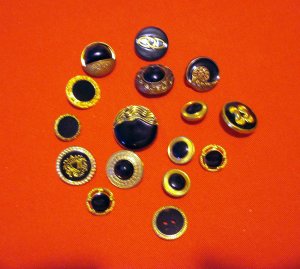 Buttons odd lot 16 gold tone metal and black plastic with shanks for crafts jewelry vintage hc2411