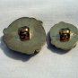 4 plus 1 gold tone plastic buttons knots shank backs vintage for sewing crafts jewelry hc2534