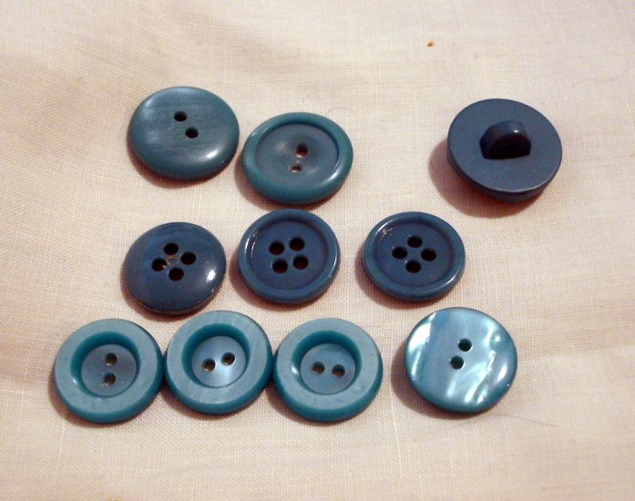 Mixed lot turquoise buttons 9 sew through 1 shank back vintage for ...