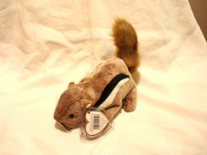 Chipper the chipmonk Ty Beanie Baby toy 1999 retired mint hc2872