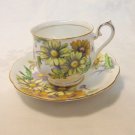 Daisy Royal Albert flower of the month cup/saucer no. 4 vintage hc3381