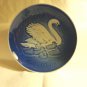 Bing and Grondahl 1976 Mother's Day plate Mors Dag swans cygnets blue BG porcelain hc3411