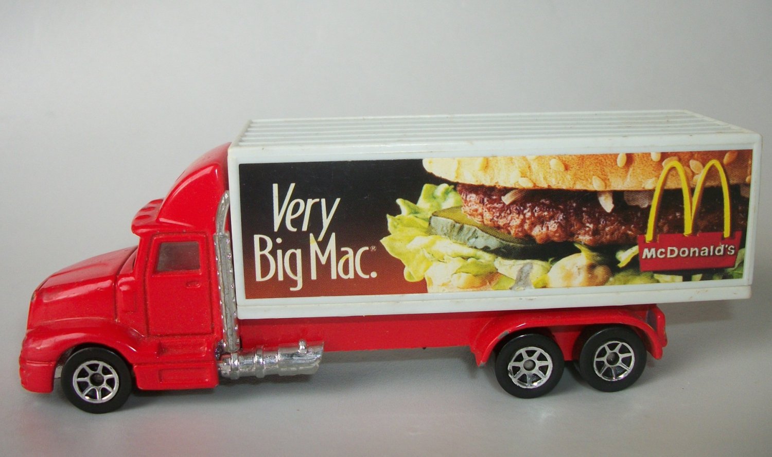 Vintage 1996 Mattel Hot Wheels Haulers McDonald's Very Big Mac