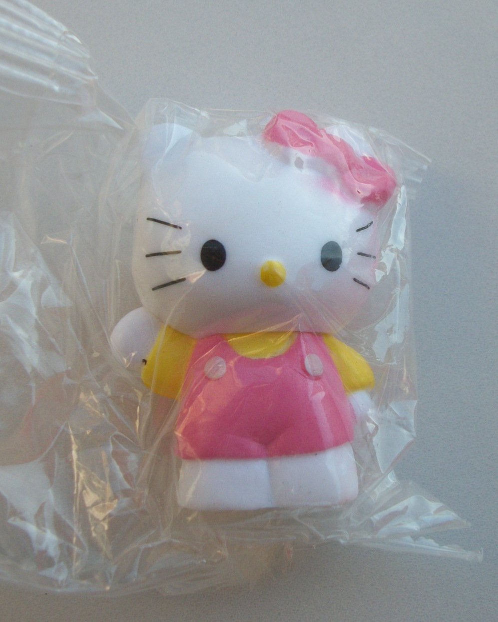 MINI GACHAPON HELLO KITTY ANIME SANRIO FIGURE NIP NEW