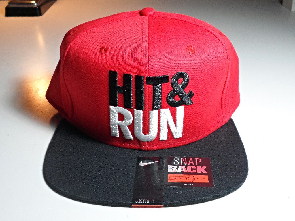 red nike snapback