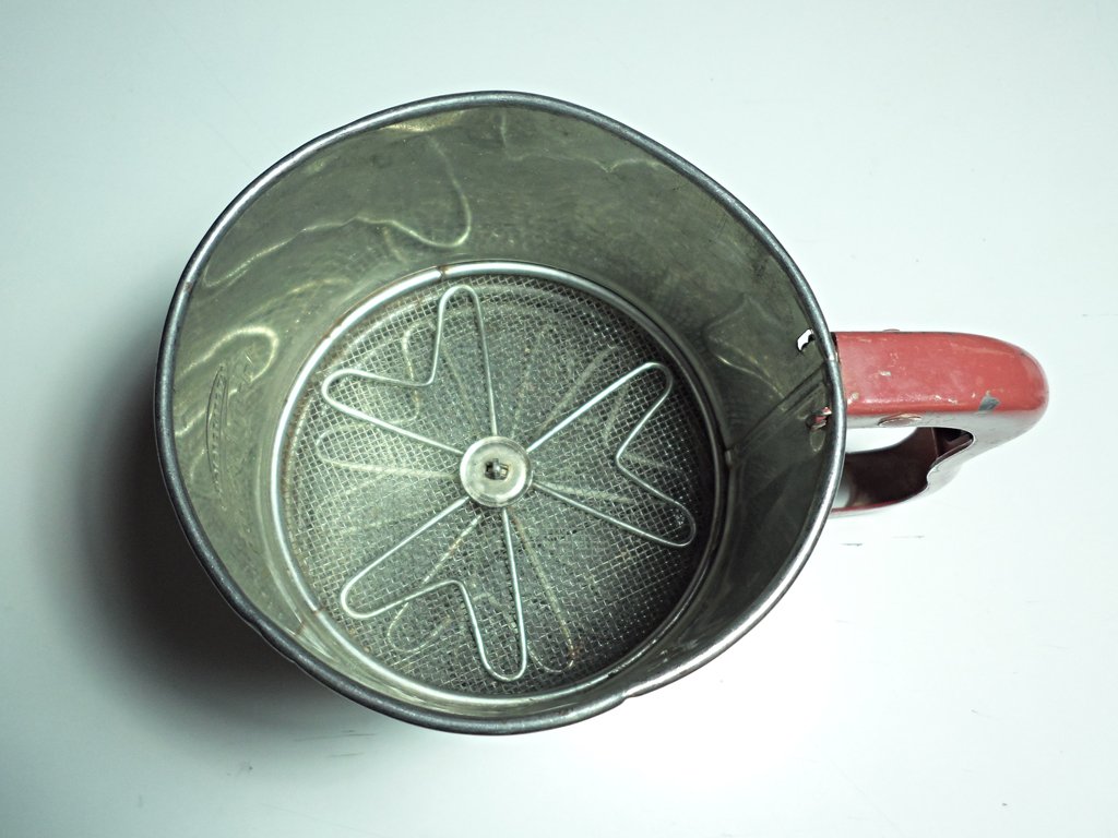 Vintage Androck Handisift 3screen flour sifter