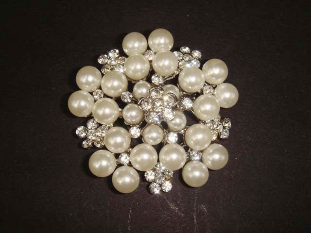 Bridal Faux Pearl Cake top Rhinestone pin brooch PI423