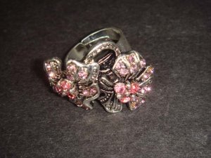 Vintage style Pink Rhinestone Flower Cocktail Ring R35