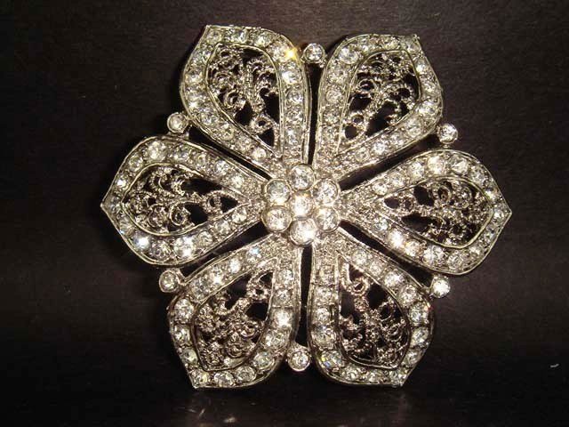 Bridal Vintage Style Rhinestone Brooch pin PI129
