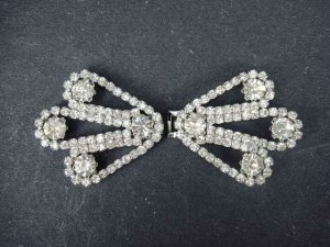 Vintage Style Rhinestone clasp hook buckle button BU18