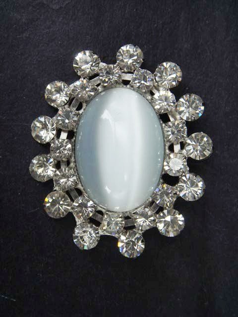 Vintage style Faux eye cat Rhinestone brooch pin Pi306