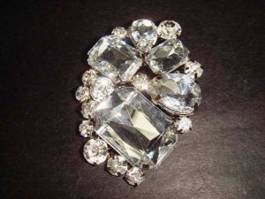 Bridal bling Vintage style Rhinestone Brooch pin PI341