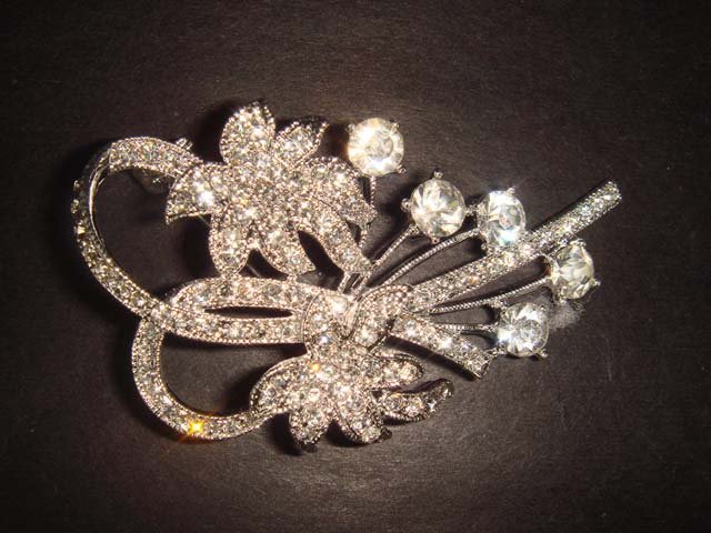 Bridal flower vintage style Rhinestone Brooch pin PI238