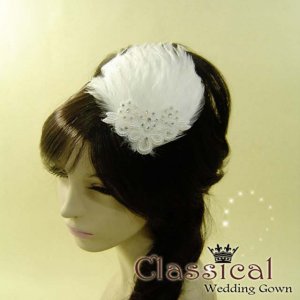 Bridal Feather white Fascinator rhinestone clip BA144