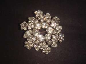 Bridal Wreath cake topper Rhinestone Brooch pin PI457