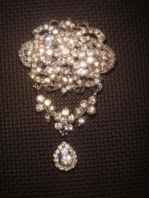 Bridal Dangle Vintage style Rhinestone Brooch pin PI407