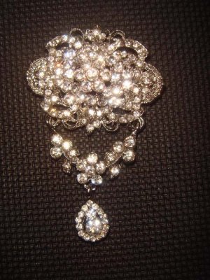 Bridal Dangle Vintage style Rhinestone Brooch pin PI407