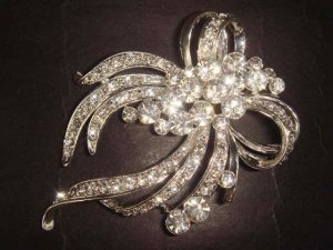 Bridal Rhinestone Vintage style Bling Brooch pin PI371