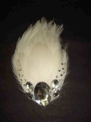 Bridal Feather white Fascinator rhinestone clip BA143