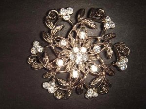 Bridal Rhinestone vintage style cake Brooch pin Pi197