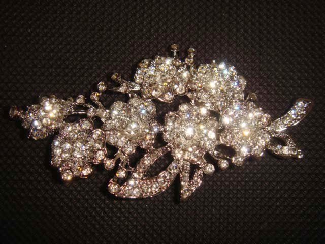 Bridal dress scarf dress decoration crystal Rhinestone Brooch pin PI372