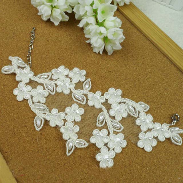 Sexy flower white Lace gothic bead Bracelet BR258