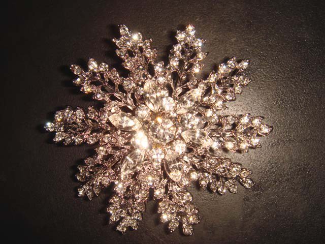 Bridal dress Corsage Czech Rhinestone Brooch pin PI340