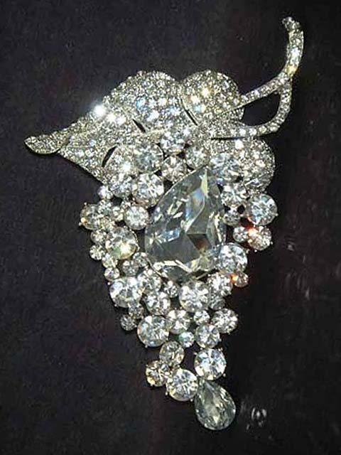 Bridal grape Corsage Czech Rhinestone Brooch pin PI501