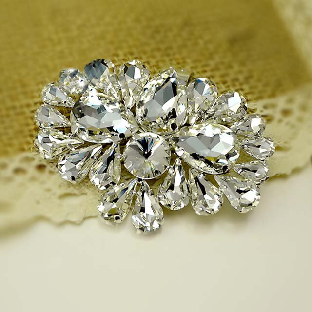 2 pcs a pair Bridal high heel sandal Repair Rhinestone Shoe Charm Clips SA16